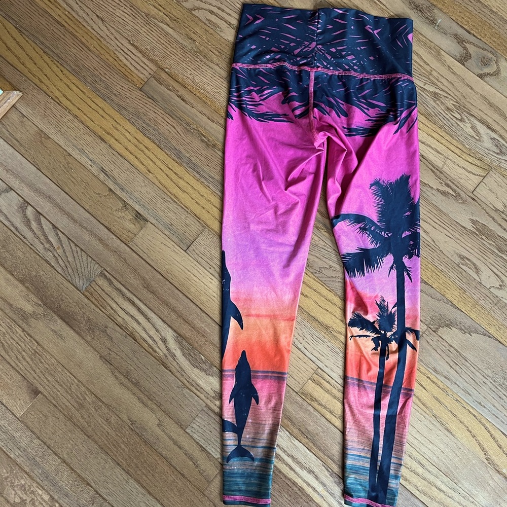 TEEKI brand yoga leggings